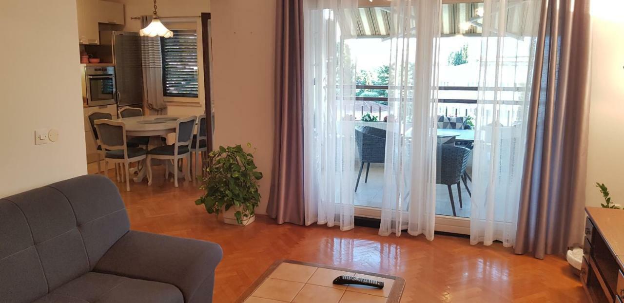 Apartman "Lara" Ploce  Esterno foto